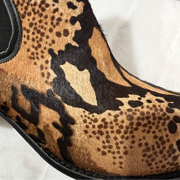 NEW Donald J Pliner Paige Animal Print Calf Hair Booties - Picture 7 of 12